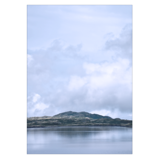 blå plakat med norsk natur billede med sø og bjerge