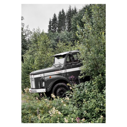 fotokunst plakat med en lastbil i naturen