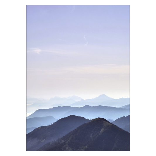 mindfulness plakat med betagende bjerglandskab i morgen dis