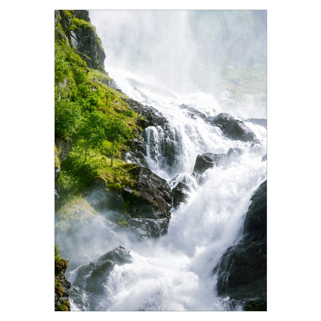 naturplakat med det norske vandfald Låtefossen