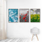 tre farverige plakater med vilde blomster og blå havoverflade