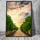 billede af vinmark i provence der står på et stuegulv
