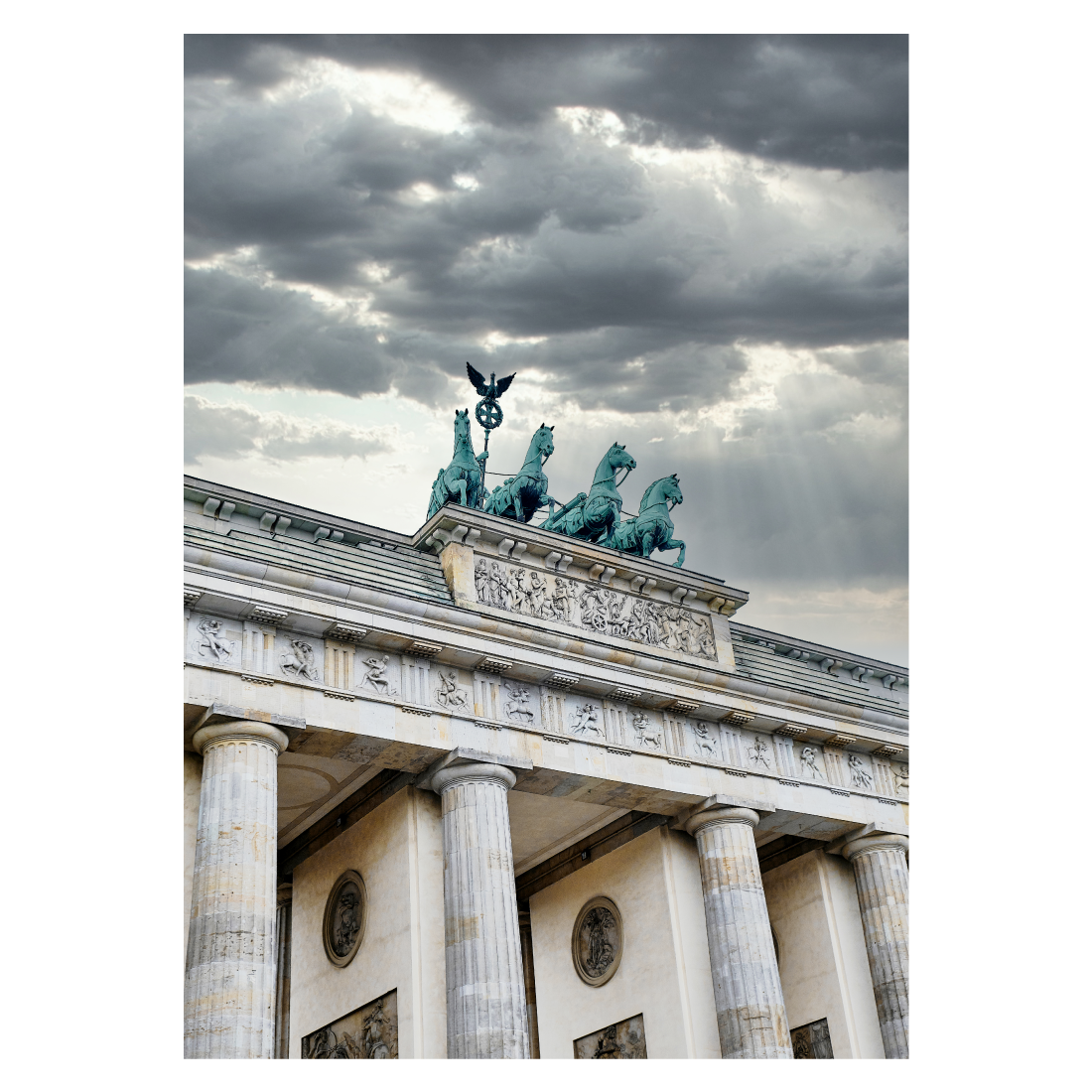 byplakat fra Berlin med Brandenburger Tor
