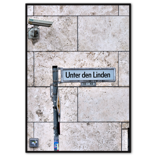 byplakat med gadeskilt fra unter den linden i berlin