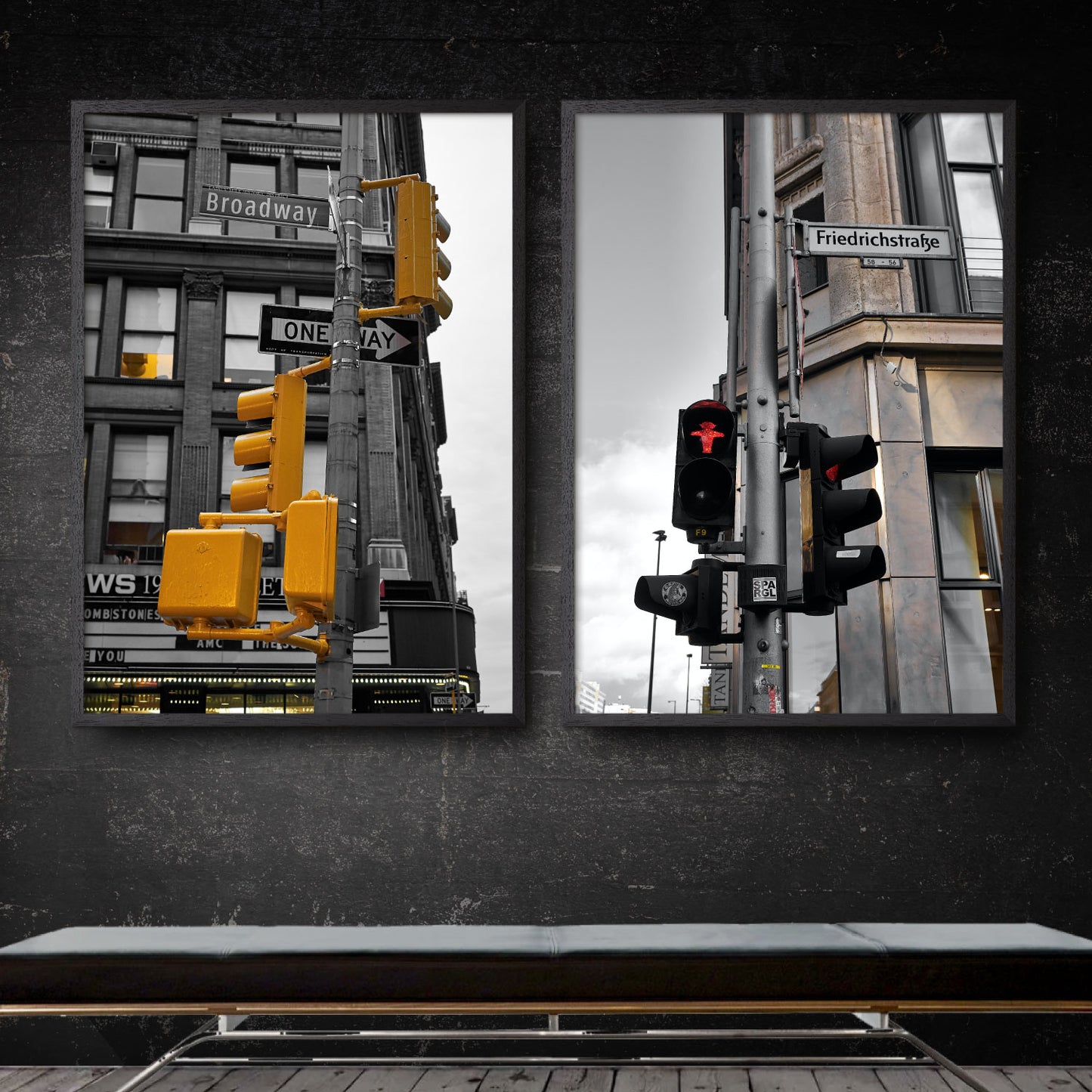 To by plakater med trafiklys fra Berlin og New York