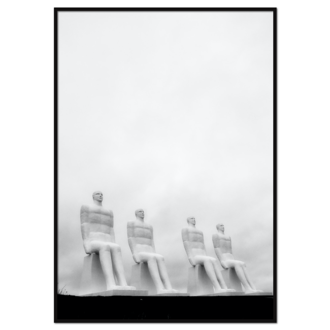 sort-hvid fotokunst plakat med esbjerg skulpturer