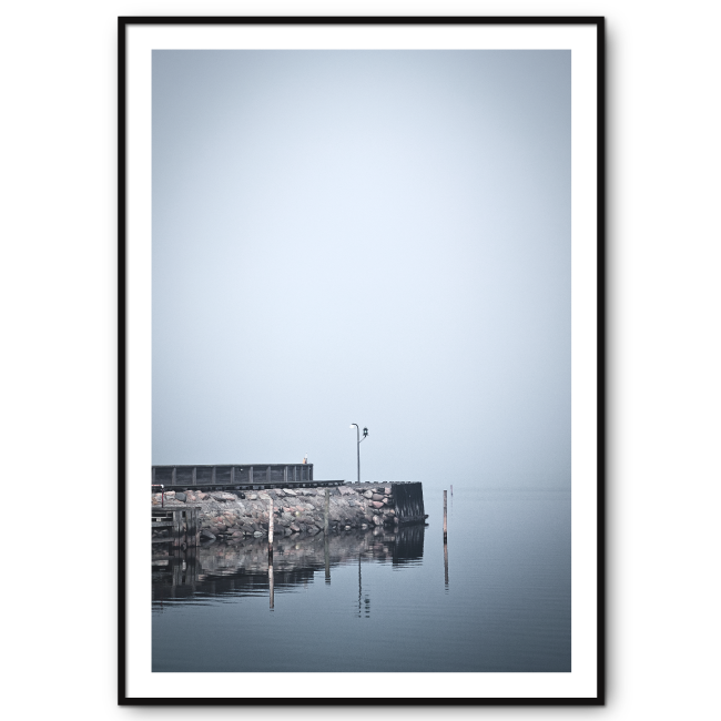 danmark plakat fotokunst med løgstør havn i tåge dis