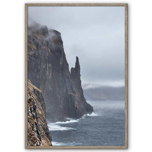 færøerne plakat med fuglefjeldet trøllkonufingur