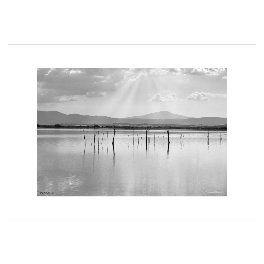 Sort-hvid fotokunst plakat med Trasimenosøen i havblik